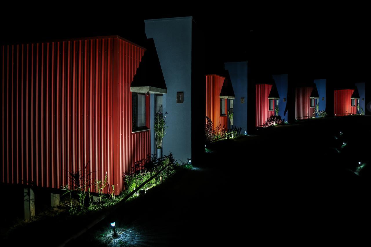 Latitude Lodge كونها المظهر الخارجي الصورة